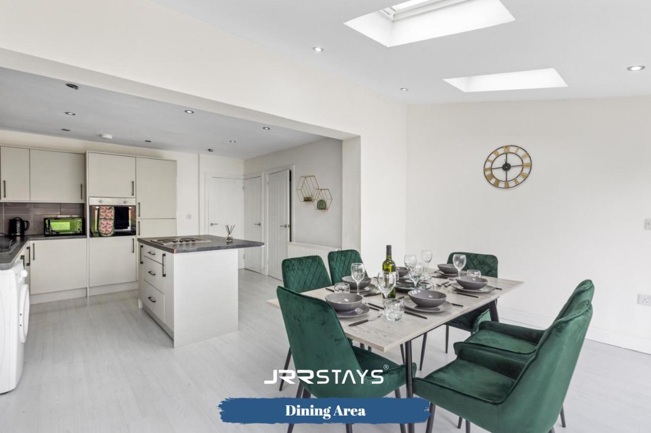 Tipton 3 Bedroom House Garden Sleeps 7 - Jrr Stays Coseley Dış mekan fotoğraf