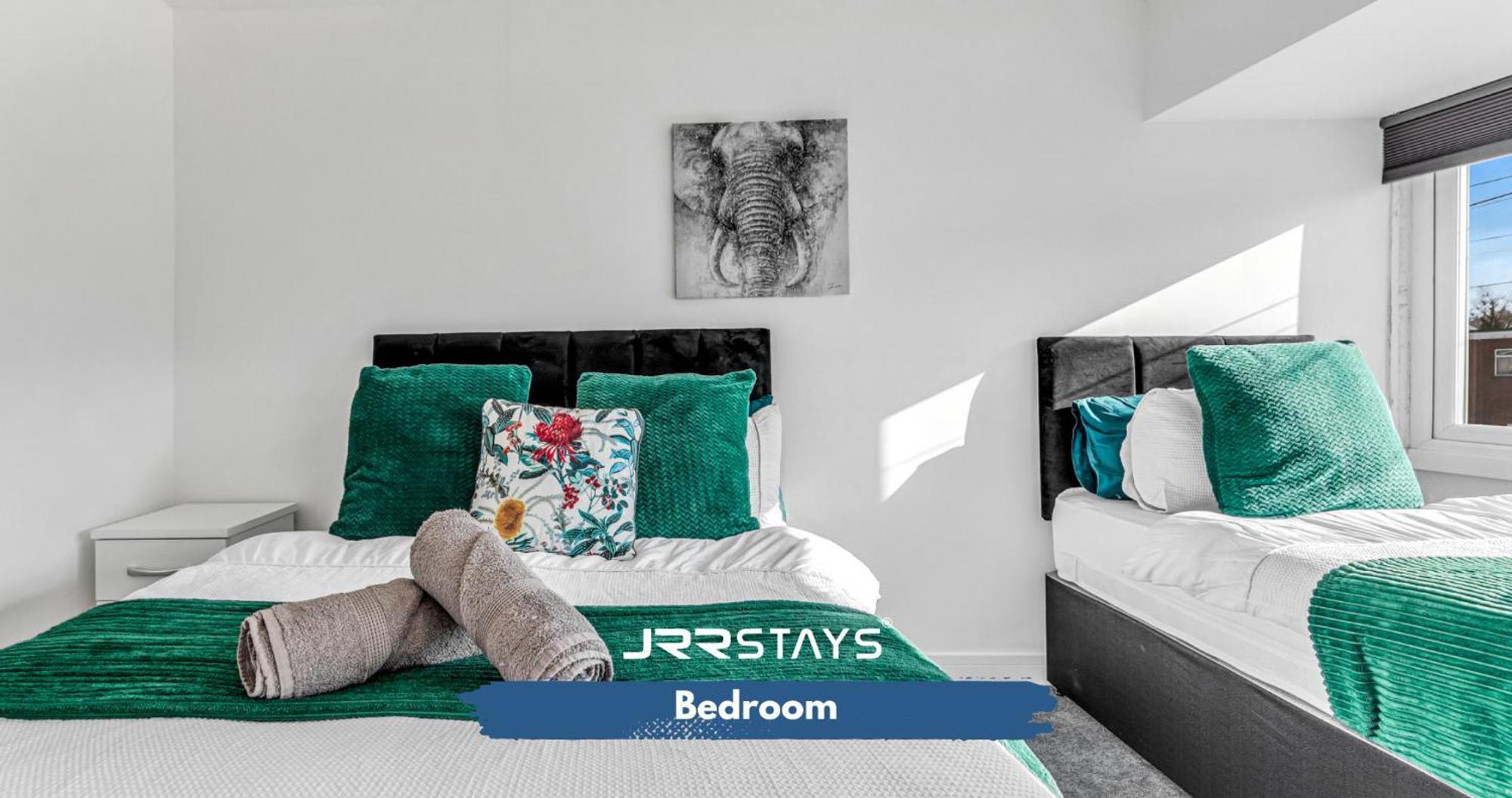 Tipton 3 Bedroom House Garden Sleeps 7 - Jrr Stays Coseley Dış mekan fotoğraf