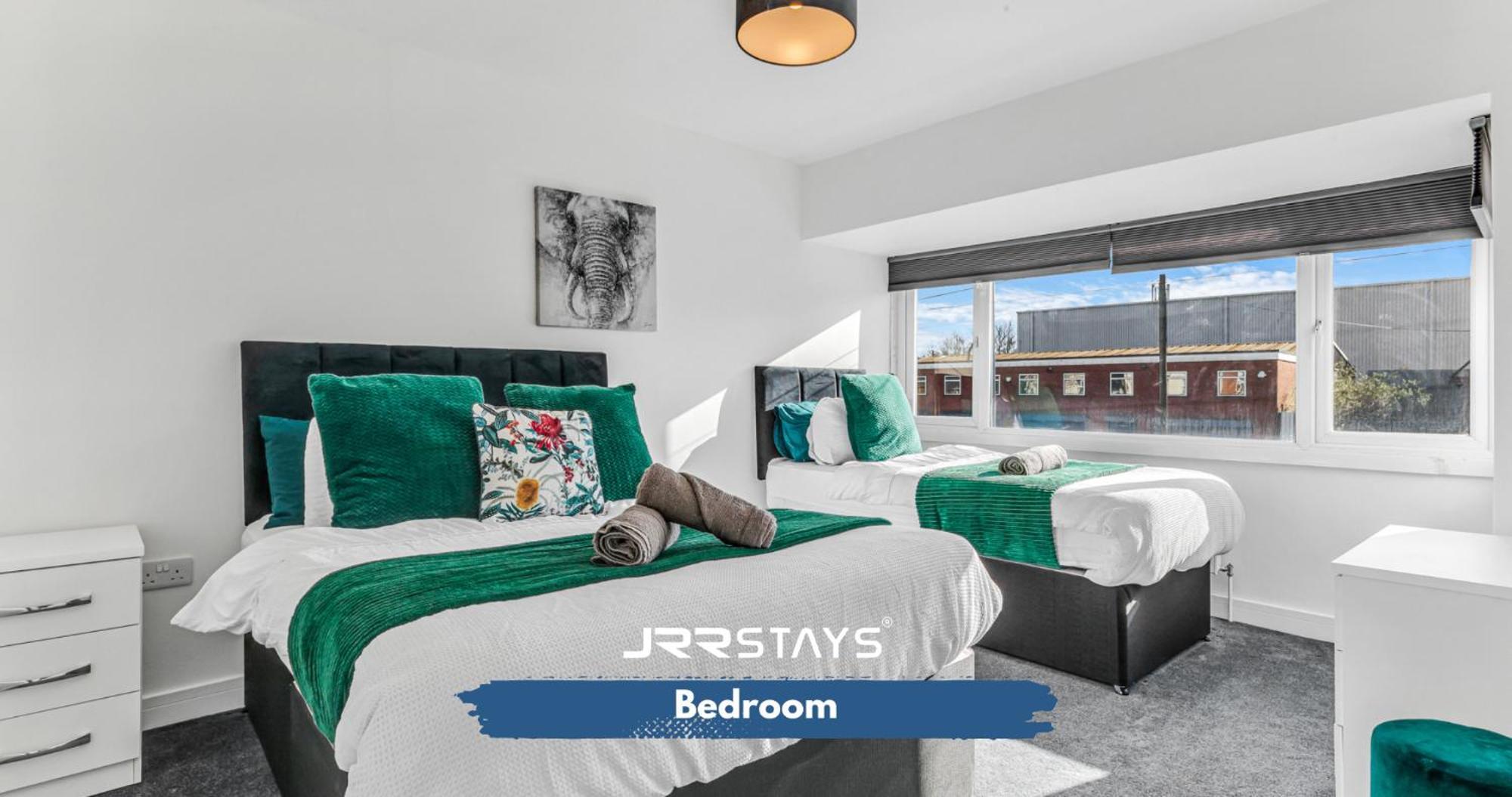 Tipton 3 Bedroom House Garden Sleeps 7 - Jrr Stays Coseley Dış mekan fotoğraf